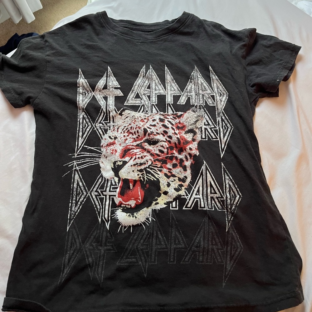 def leppard shirt